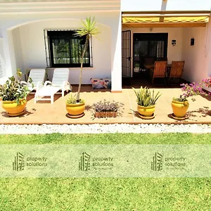 pueblo-del-parque-2-piscina-terraza-y-jardin.es-andalucia.com/